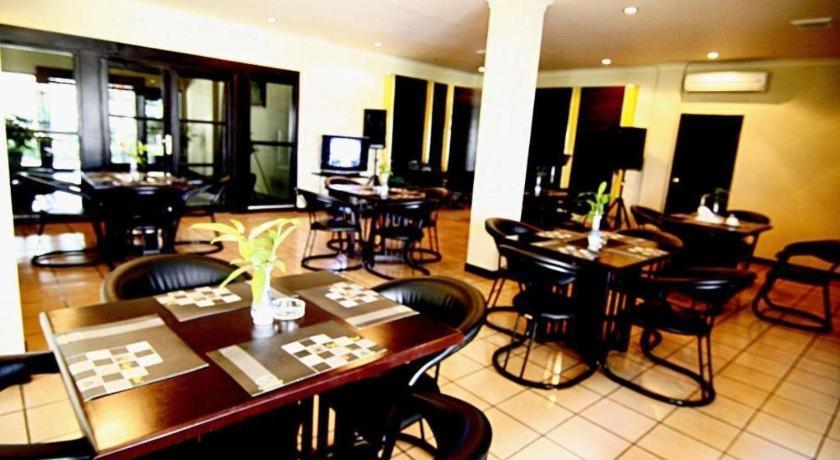 D'Arcici Hotel Plumpang Yakarta Exterior foto