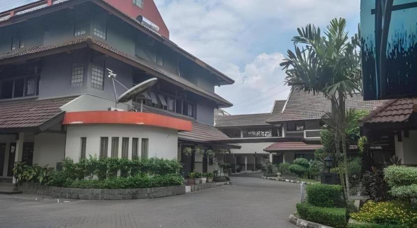 D'Arcici Hotel Plumpang Yakarta Exterior foto