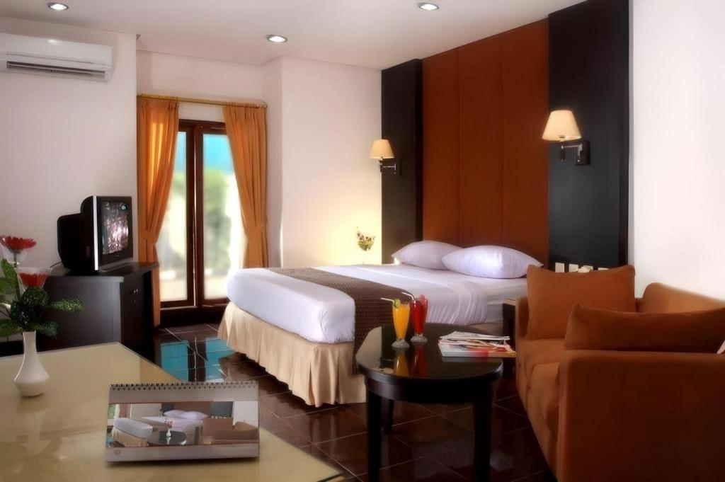 D'Arcici Hotel Plumpang Yakarta Exterior foto